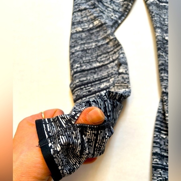 Nike Dri fit women’s pull over long sleeve hoodie with thumb holes Sz-L Q15 - Picture 6 of 11